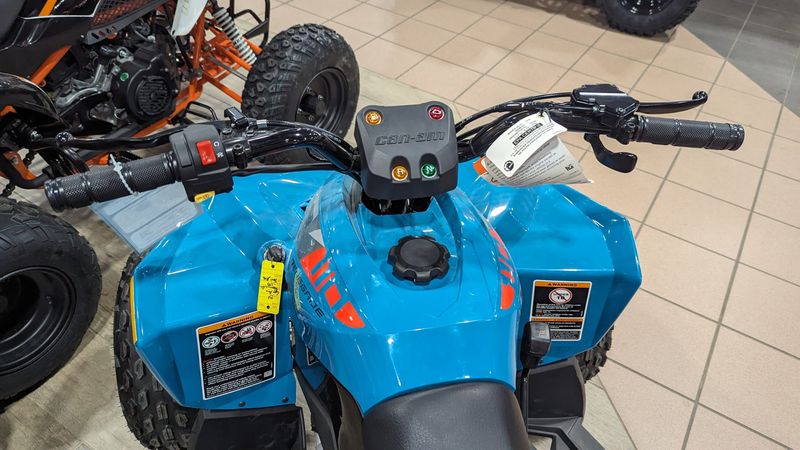 2024 CAN-AM RENEGADE 110 EFI ICEBERG BLUE AND BLACKImage 11