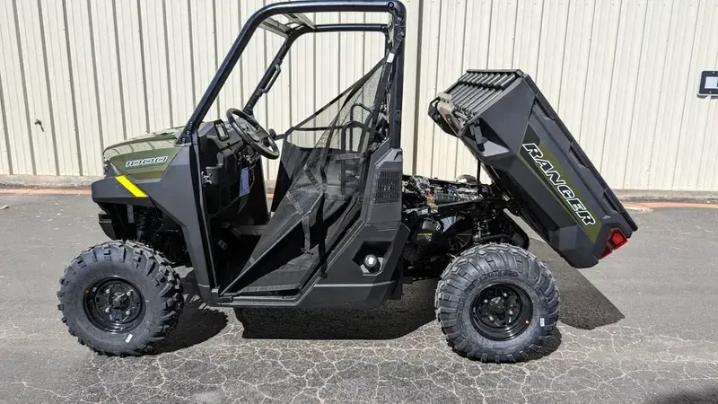 2025 Polaris RANGER 1000 EPS SAGE GREENImage 9