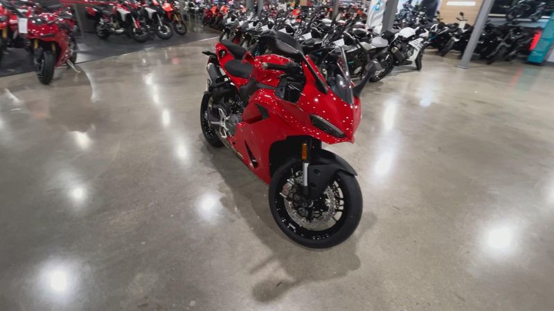 New 2026 Ducati PANIGALE V2 S 896 Image 2