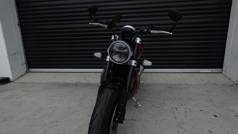 New 2025 Triumph Speed Twin 1200 Base 
