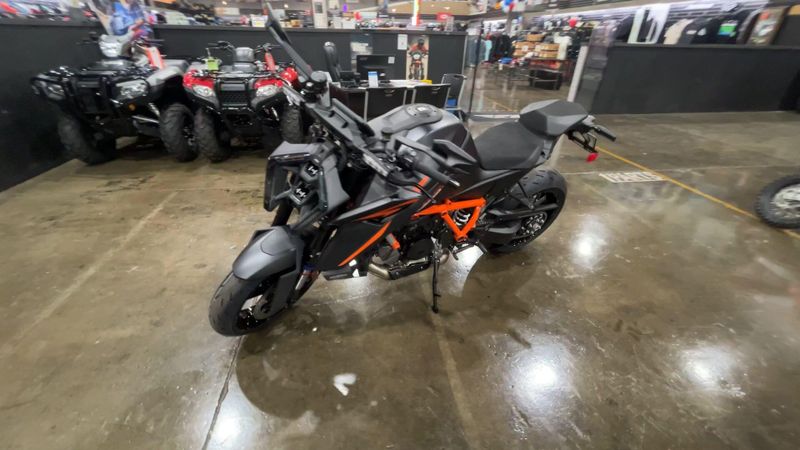 New 2026 KTM 1390 SUPER DUKE R EVO Image 4