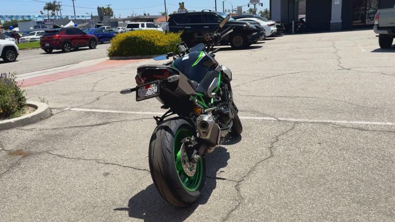 Used 2025 Kawasaki Z900 SE ABS Image 8