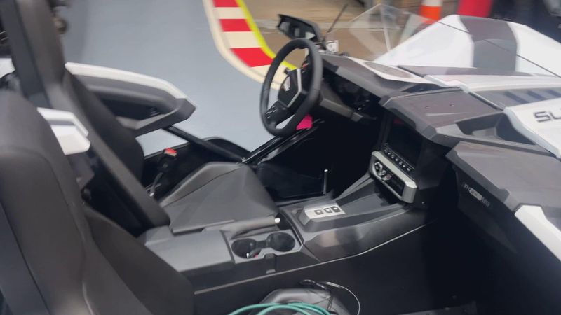 New 2026 Polaris SLINGSHOT SL AUTODRIVE Image 4