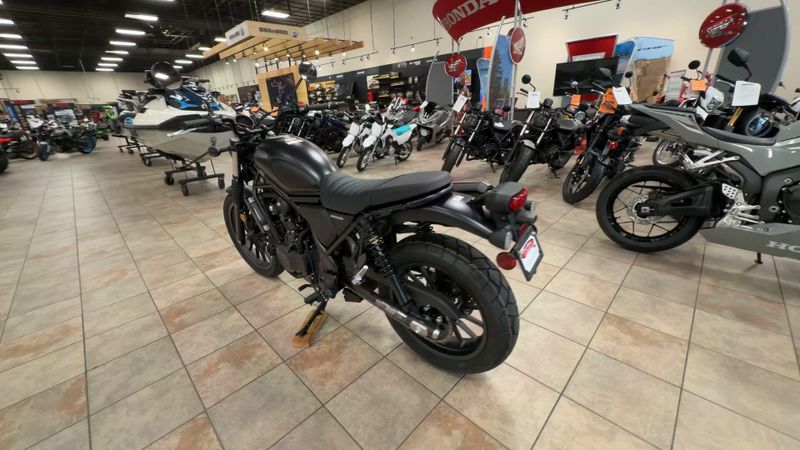 New 2026 Honda SCL500 Image 7
