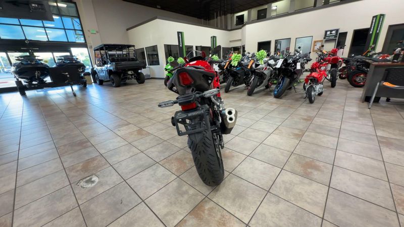 New 2025 Honda CBR500R ABS Image 8