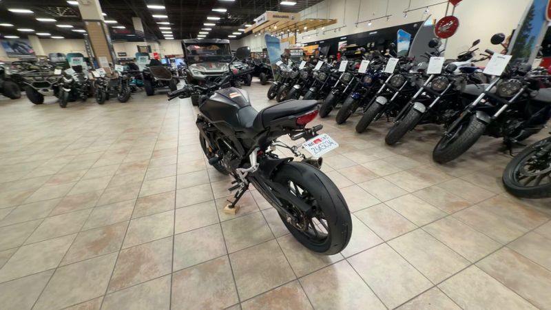 Used 2023 Honda CB300R ABS Image 7