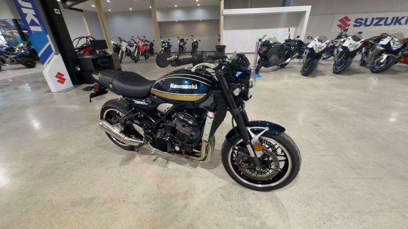Used 2022 Kawasaki Z900RS ABS Image 2
