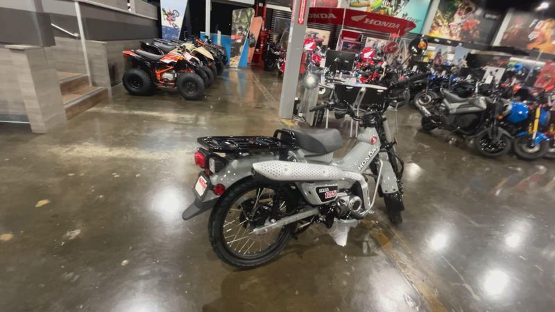 2025 Honda TRAIL 125  in a PEARL SMOKY GRAY exterior color. Del Amo Motorsports of Redondo Beach (424) 390-7811 delamomotorsports.com 