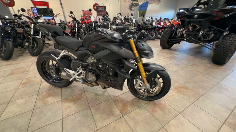 Used 2021 Ducati STREETFIGHTER V4S Image 2