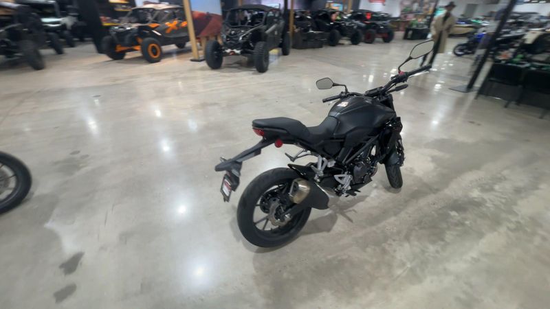 Used 2025 Honda CB300R ABS Image 9