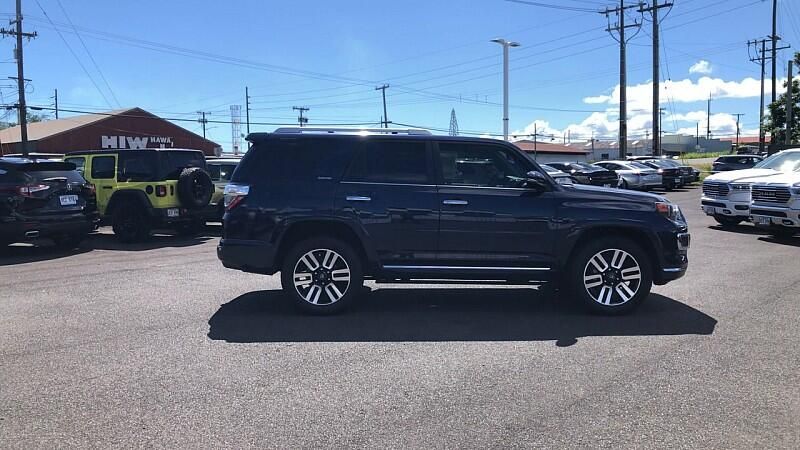 2023 Toyota 4Runner Limited 4WD photo 2