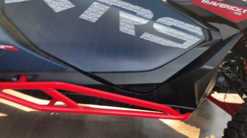2025 Can-Am MAVERICK R X RS 999T DCT Image 4