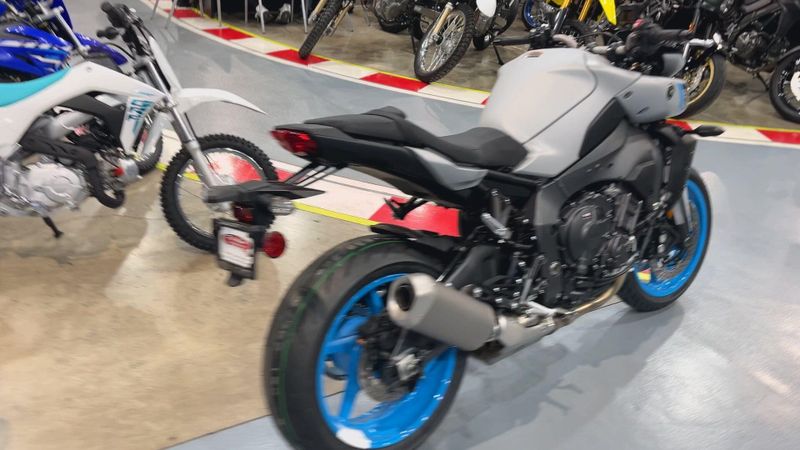 New 2026 Yamaha MT-10 Image 4
