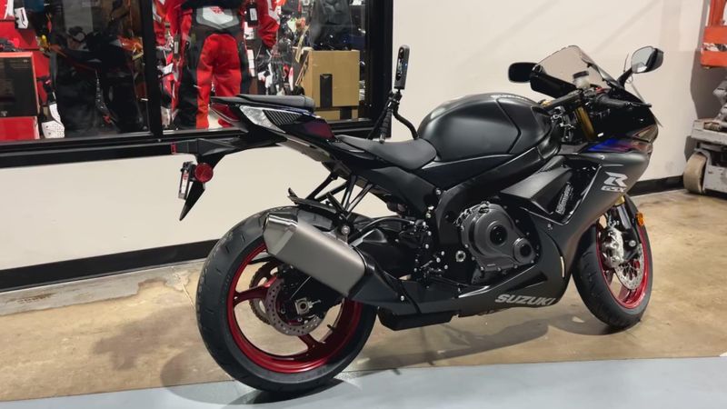 New 2026 Suzuki GSX-R750 Image 5