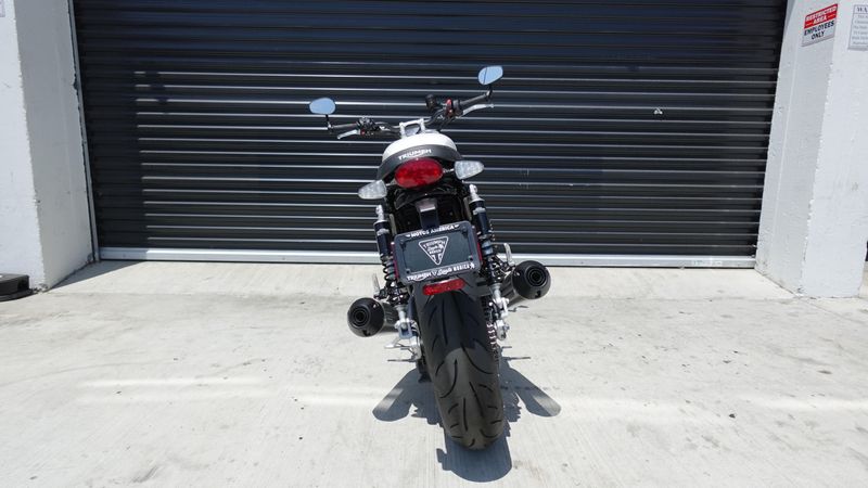 New 2025 Triumph Speed Twin 1200 