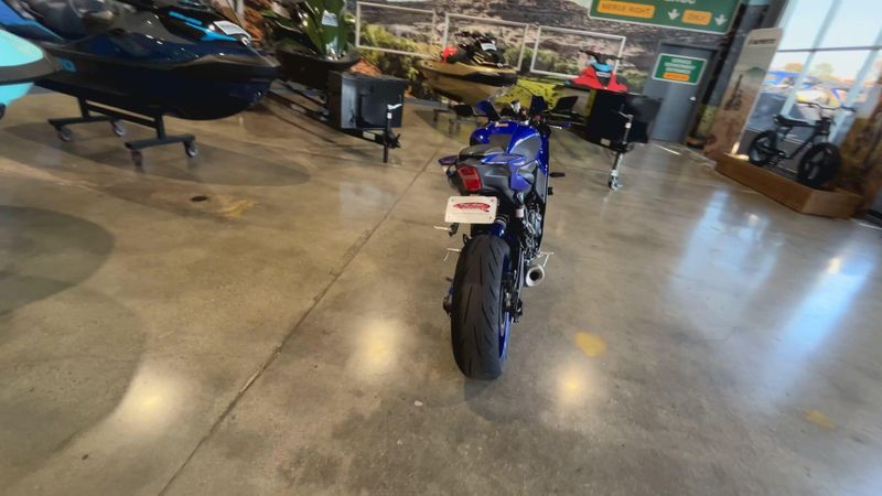 2024 Yamaha YZF-R7 Image 7