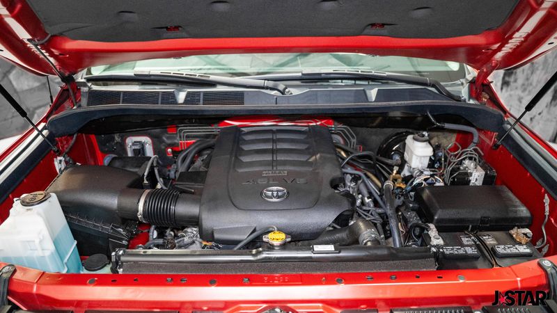 2017 Toyota Tundra SR5 photo 21