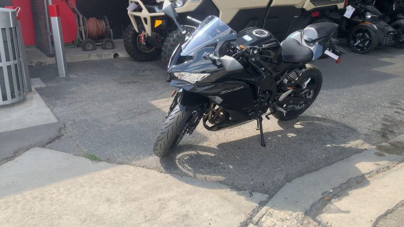 New 2026 Kawasaki NINJA ZX-4RR ABS Image 4