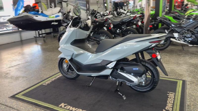 New 2026 Honda PCX ABS Image 6
