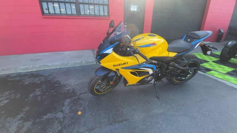 New 2027 Suzuki GSX-R1000 40TH ANNIVERSARY EDITION Image 8