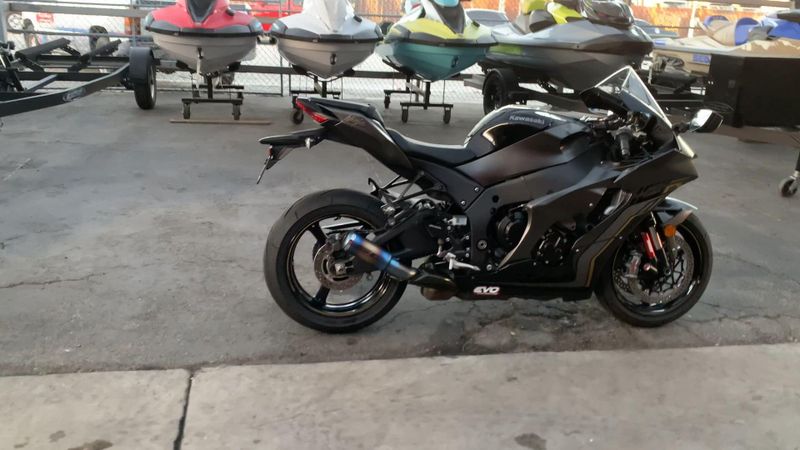 Used 2023 Kawasaki Ninja ZX-10R KRT Edition Image 9