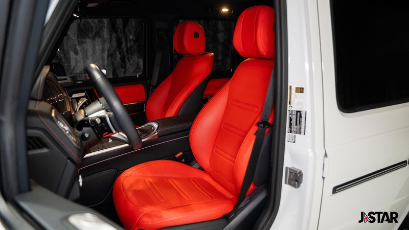2025 Mercedes Benz G 550 photo 2