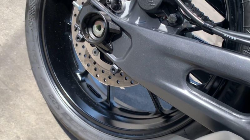 New 2025 Yamaha YZF-R7 Image 8