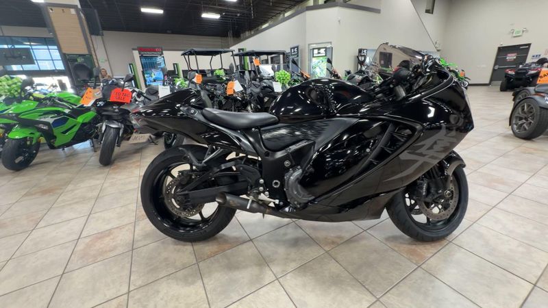 Used 2023 Suzuki Hayabusa Image 9