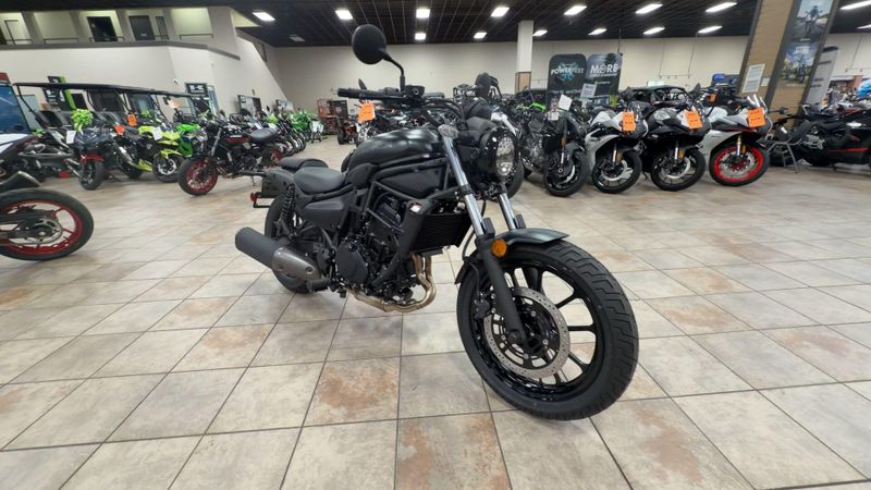 New 2026 Kawasaki Eliminator Image 3