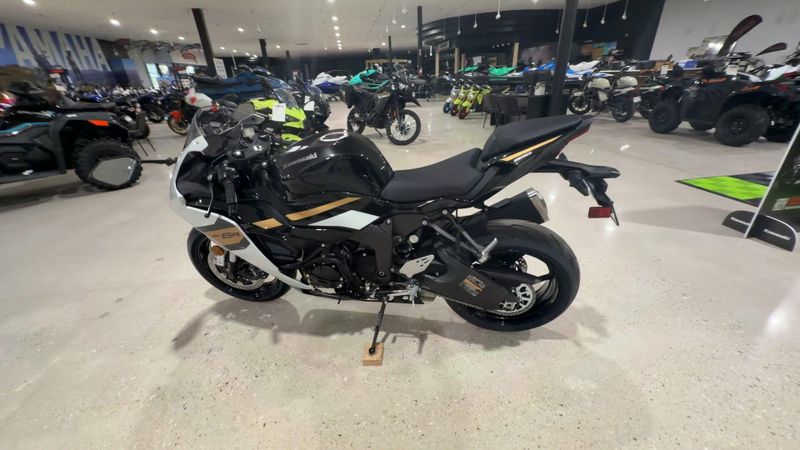 New 2026 Kawasaki NINJA ZX-6R Image 6