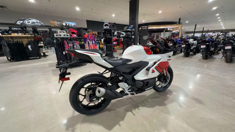 New 2026 Yamaha YZF-R3 ABS Image 4