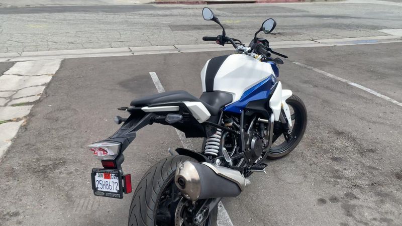 2021 BMW G 310 R Image 7