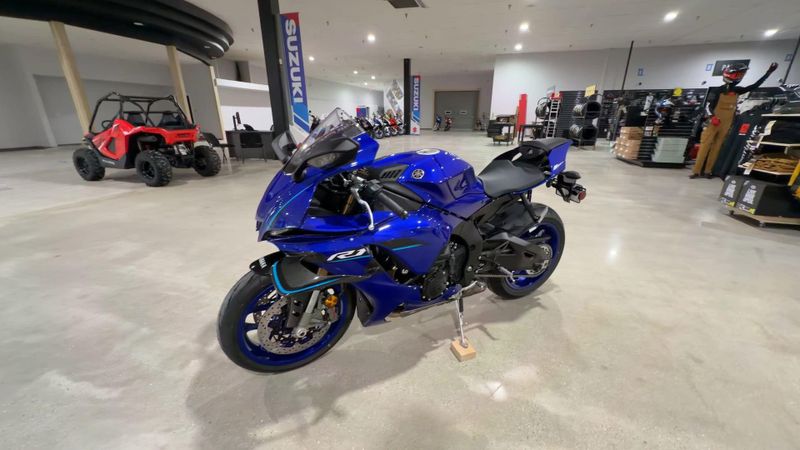 New 2026 Yamaha YZF-R1 Image 6