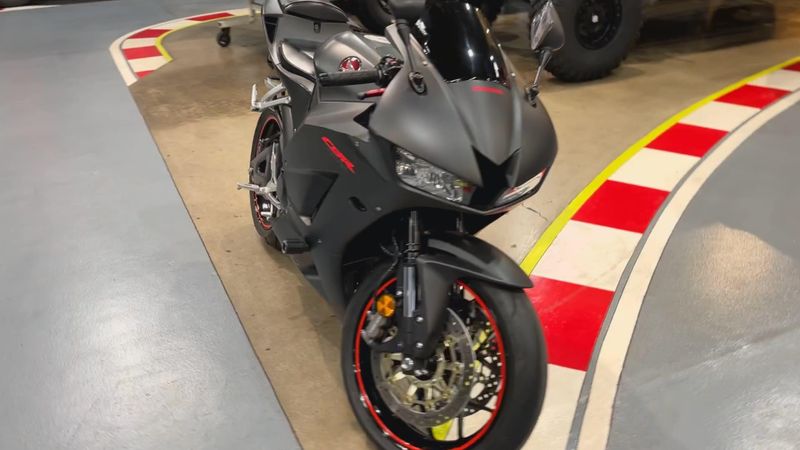 Used 2019 Honda CBR600RR Base Image 7