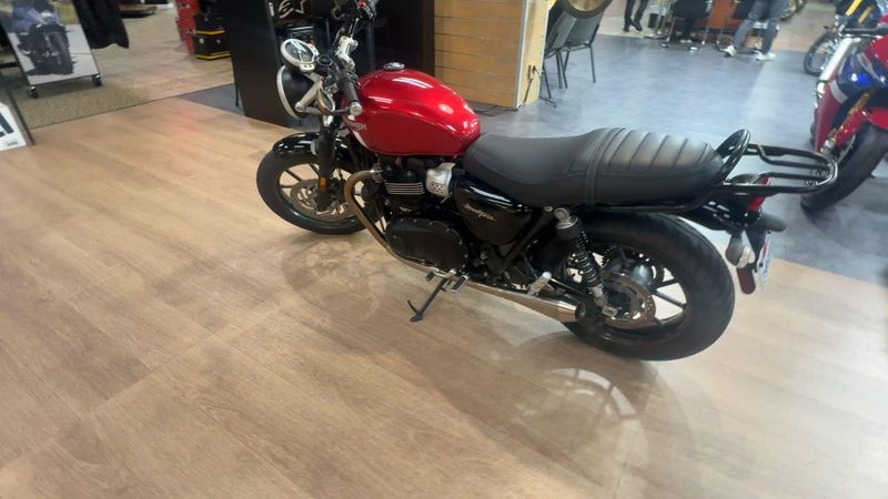 Used 2018 Triumph STREET TWIN Image 6