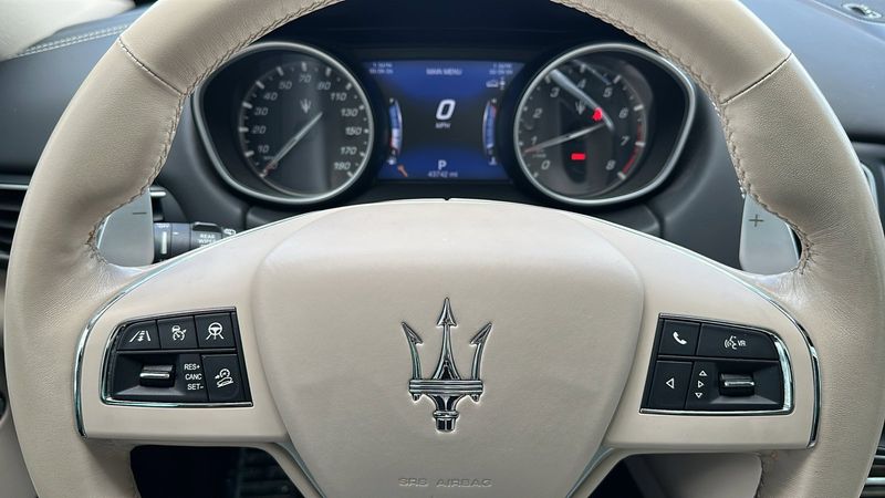 2018 Maserati Levante S GranLussoImage 17