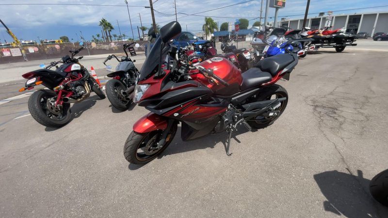 Used 2011 Yamaha FZ6R CA Image 5
