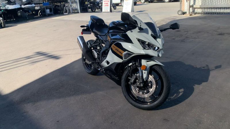 New 2026 Kawasaki NINJA ZX-4RR ABS Image 3