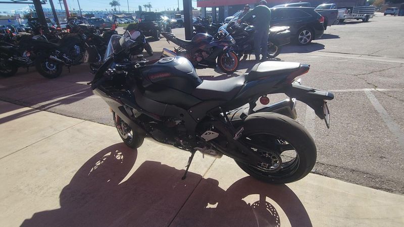 Used 2025 Kawasaki NINJA ZX-10 Image 9