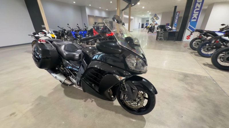 Used 2015 Kawasaki CONCOURS 14 ABS  in a BLACK exterior color. Victorville Del Amo Motorsports 760-241-7387 delamomotorsportsofvictorville.com 