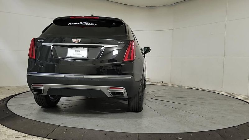 2025 Cadillac XT5 Premium Luxury photo 4