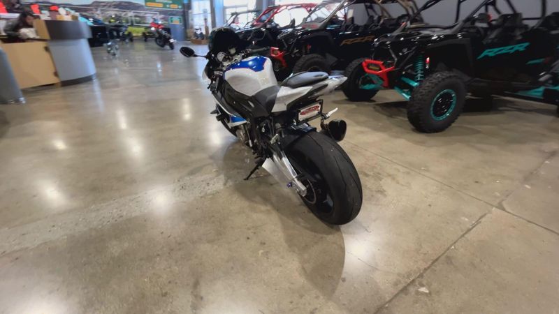 2017 BMW S 1000 RR Image 6