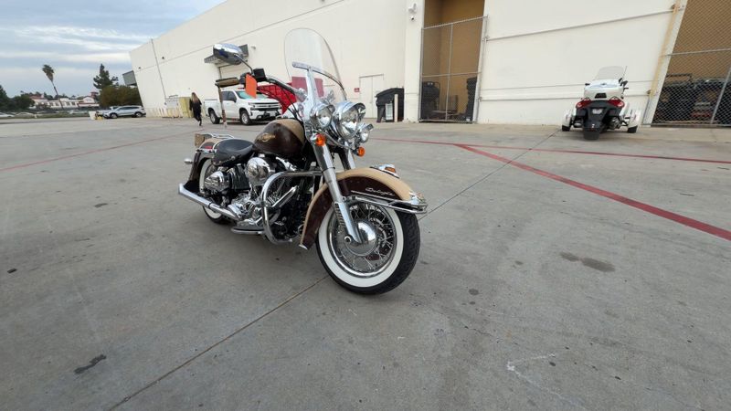 Used 2014 Harley-Davidson SOFTAIL DELUXE Image 2