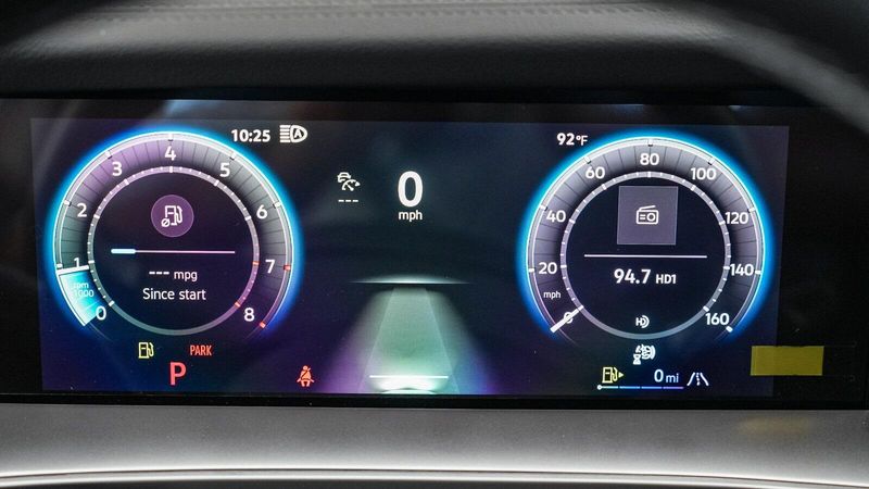 New 2025 Volkswagen Tiguan 2.0T SEImage 23