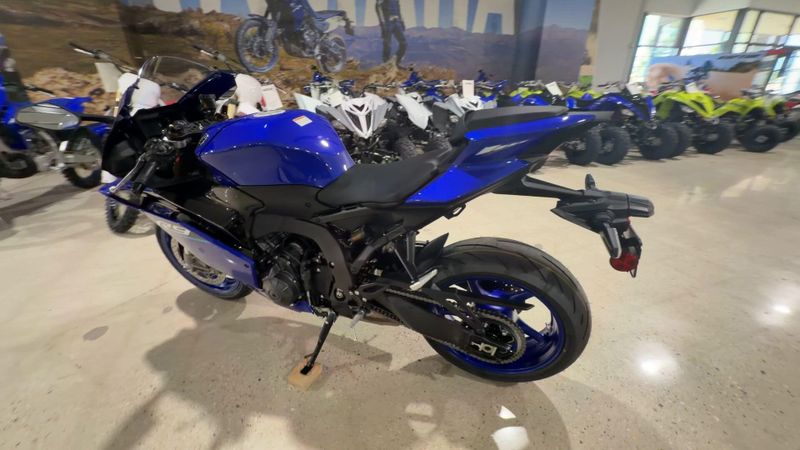 New 2026 Yamaha YZF-R9 Image 5