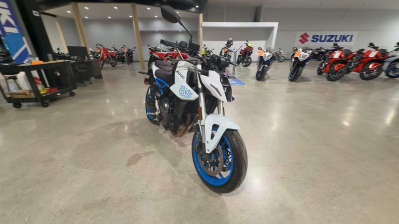 Used 2023 Suzuki GSX-8S  in a WHITE exterior color. Victorville Del Amo Motorsports 760-241-7387 delamomotorsportsofvictorville.com 