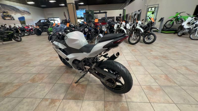 Used 2025 Kawasaki NINJA 500 Image 7