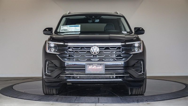 New 2025 Volkswagen Atlas 2.0T SEL Premium R-LineImage 6