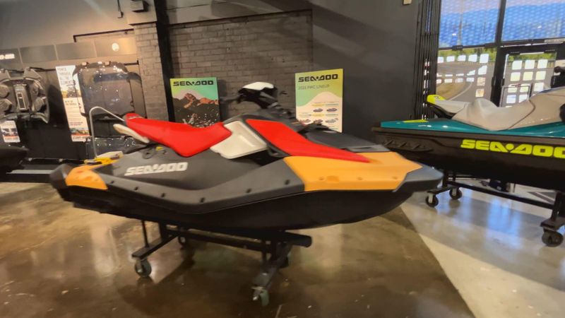 New 2024 Sea-Doo SPARK FOR 3 90 (SOUND SYSTEM) Image 5