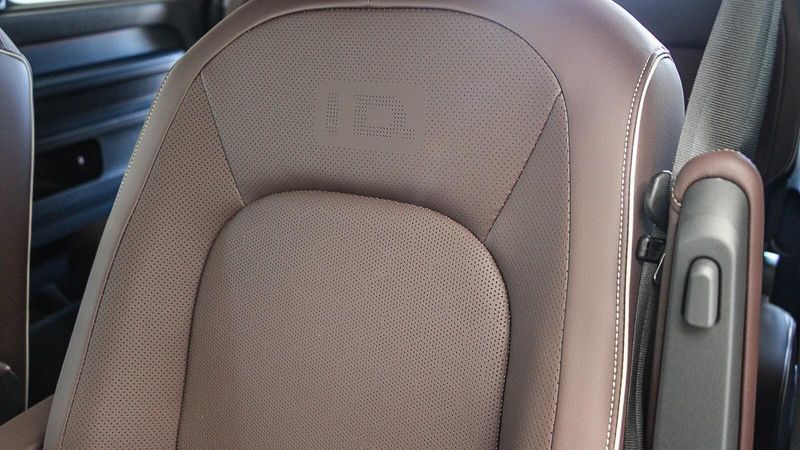 2025 Volkswagen ID. Buzz Image 28